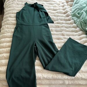 Vince Camuto Elegant Dark Green Jumpsuit